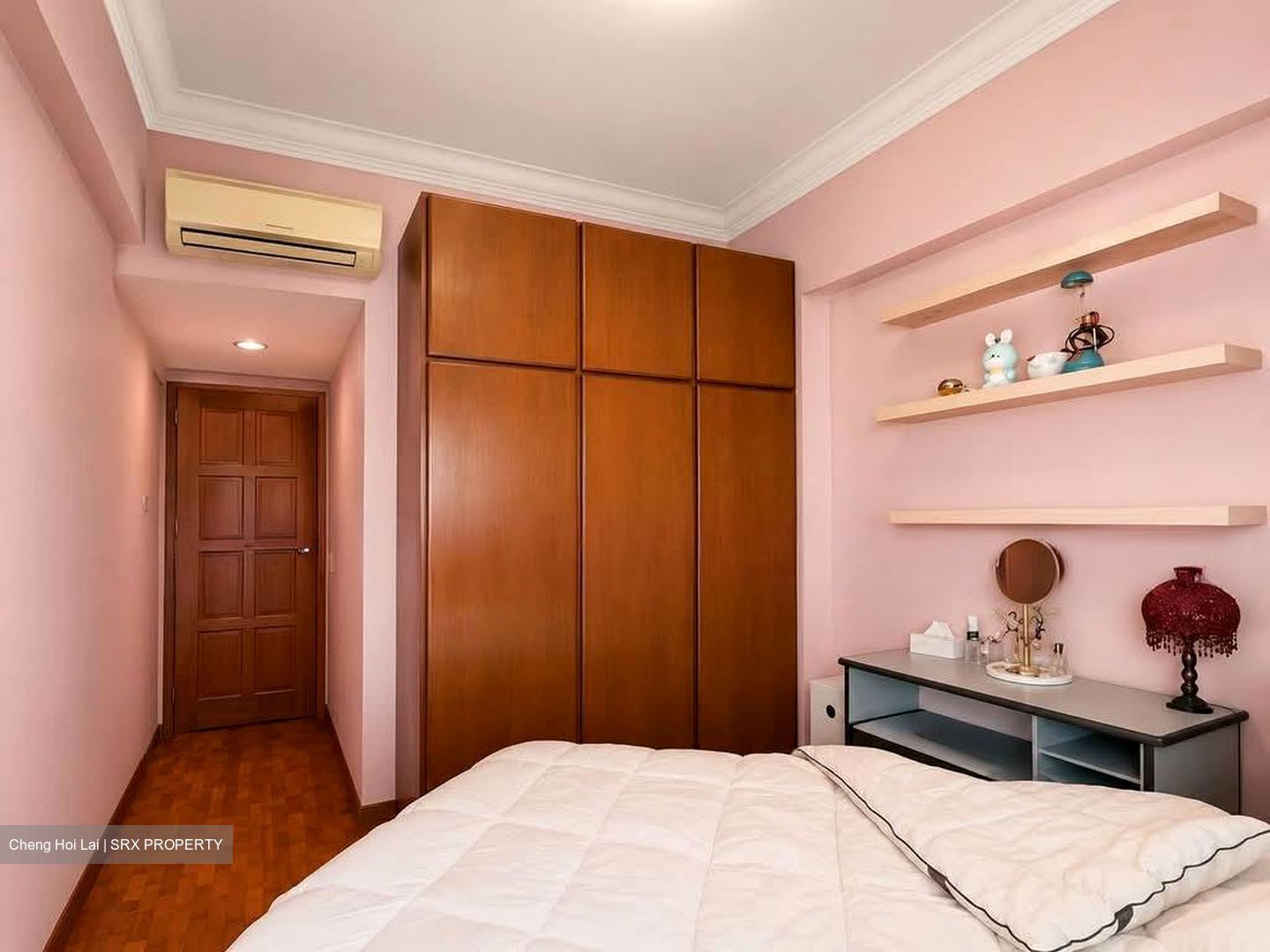 Simsville (D14), Condominium #570536121